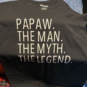Gildan Black Papaw Graphic Tee